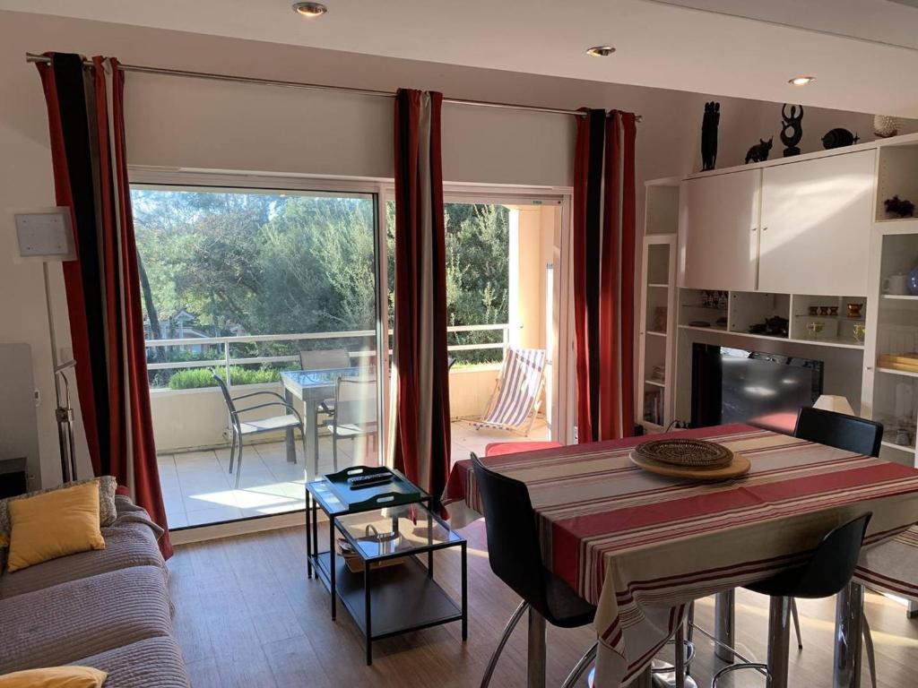 Appartement duplex, parking, animaux acceptés - 6 pers. - FR-1-878-63 - 4