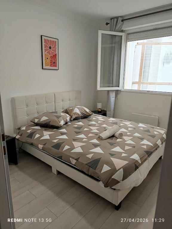 T2 centre Lourdes, proche sanctuaire avec balcon - 4