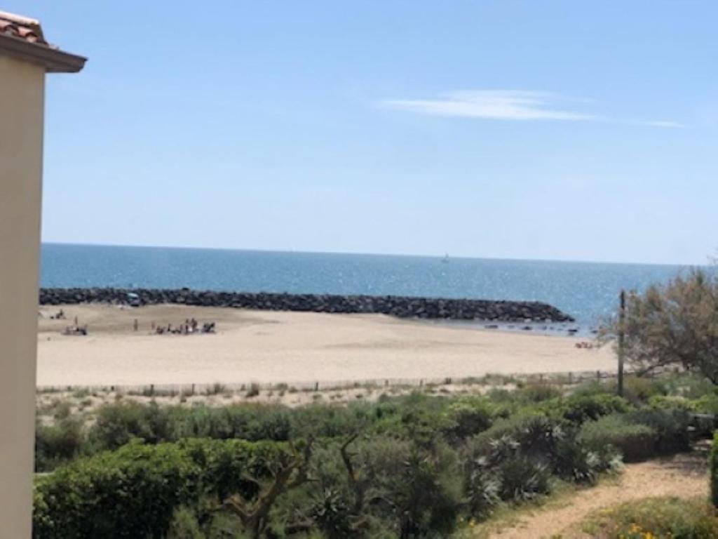 Savannah Beach N205 3P4 - 5