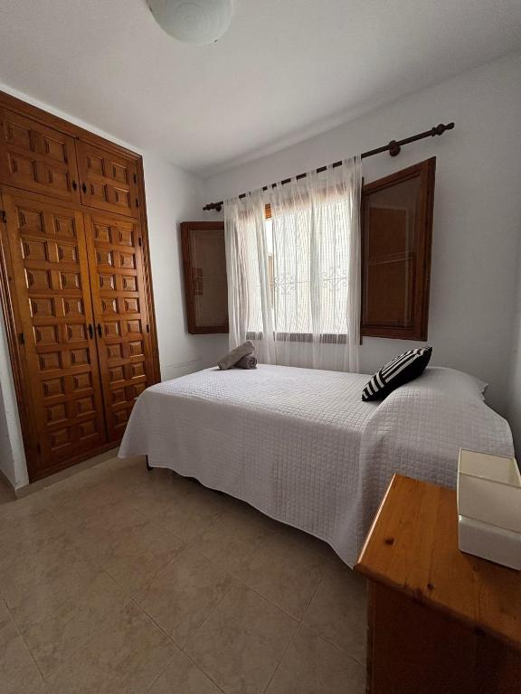 Apartamento con jardín, piscina y parking - 4