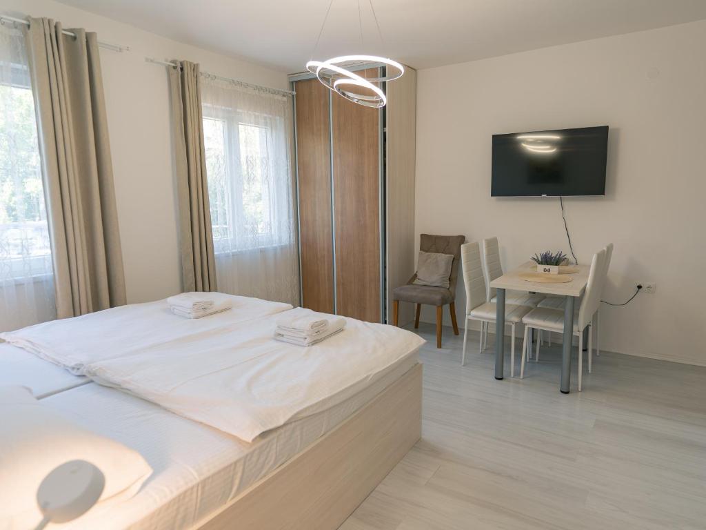 Central Spot by ToRo - 2