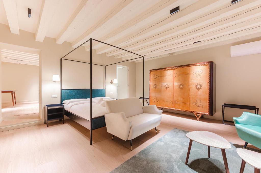 Elegant Residence in the Authentic Charm of Castello - 1
