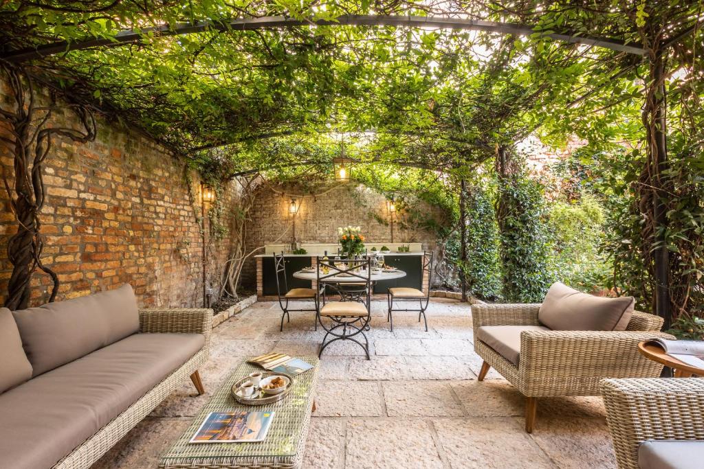 La Baruffa Private House with Garden in Dorsoduro - 2
