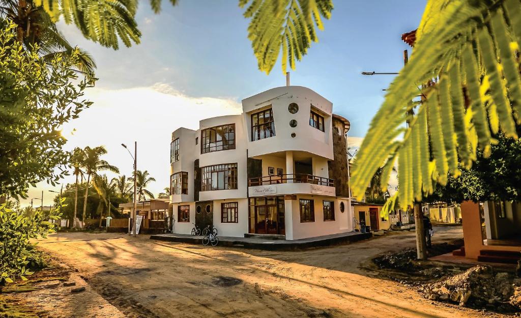 Hotel Volcano — Hotel in Galapagos