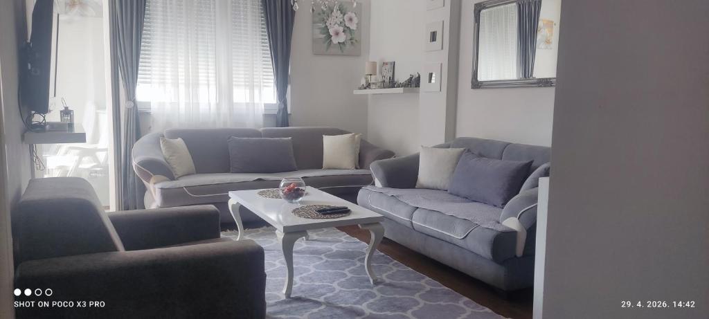 Comfort pored Klinickog Centra - 2