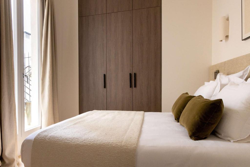 Harmony Collection III 3BR Suite 6P Opera Grevin - 5