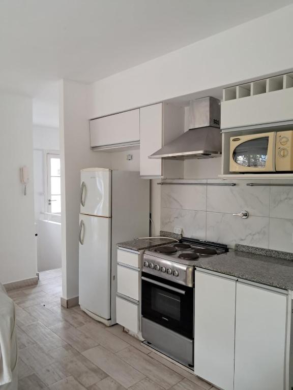Upper-floor apartment, accessible via stairs - 2