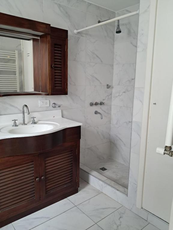 Upper-floor apartment, accessible via stairs - 5