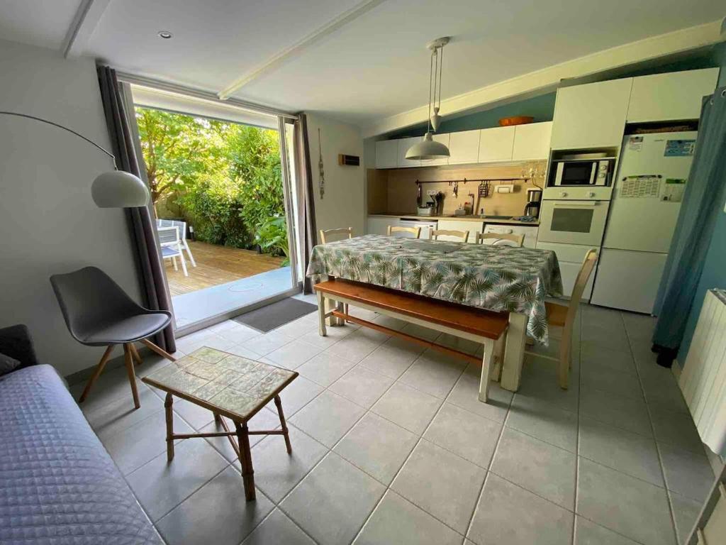 Maison avec grande terrasse arborée, au coeur de Berck-Plage, à 500m de la plage - 4