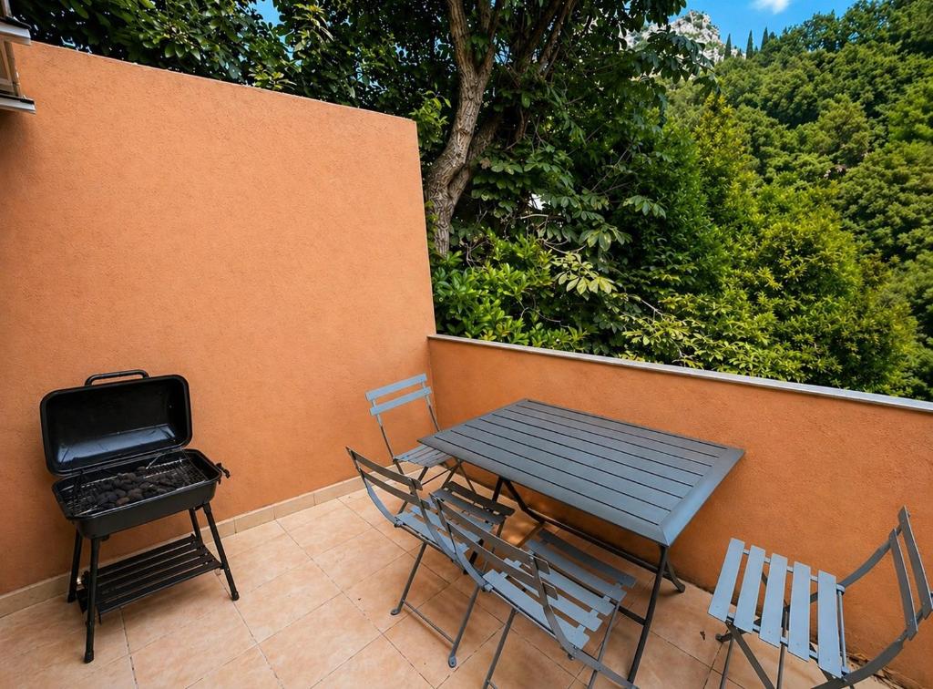 Charmant 3 pièces avec terrasse, vue mer et parking à Vence - 3
