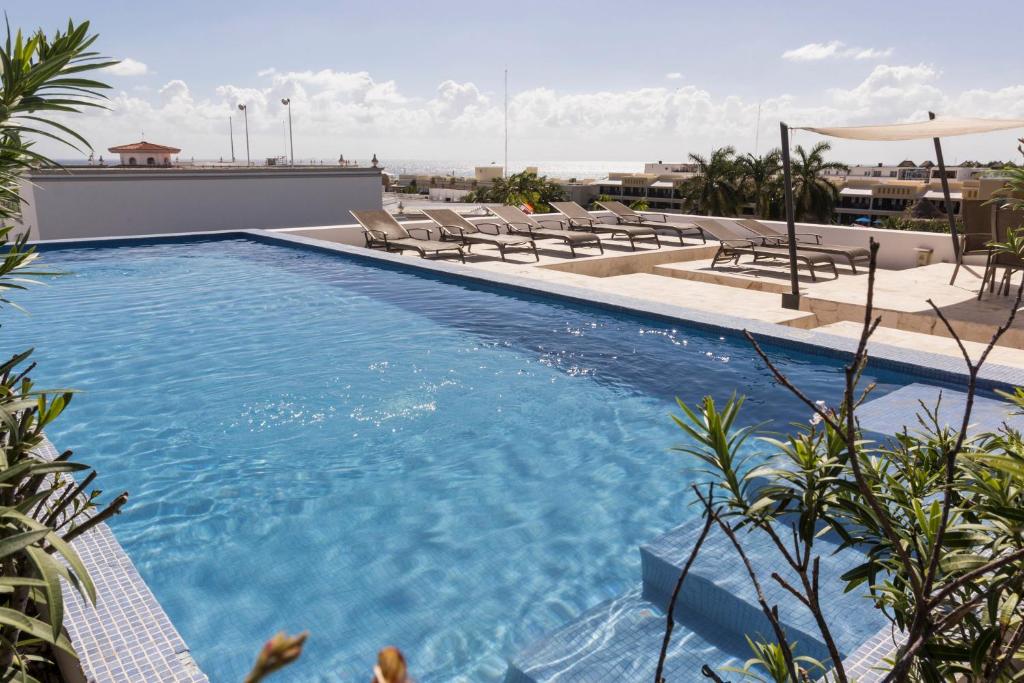 Infinito Condos - 2