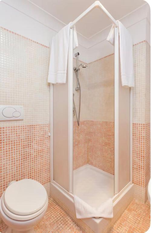 B&B Rifugio di Roma upon Metro B pvt bathroom pvt balcon - 4
