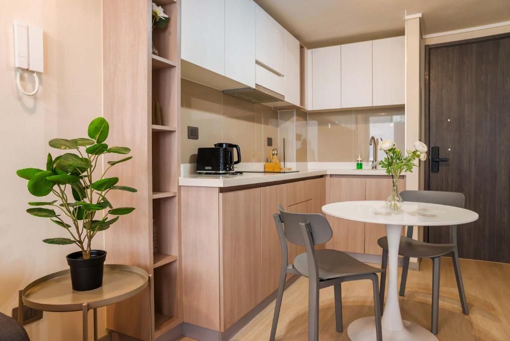 Elegant Downtown Santiago apartment for 2 - 3