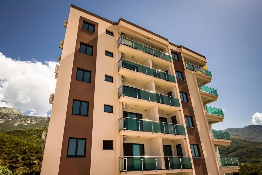 Sun Vista apartments - 2
