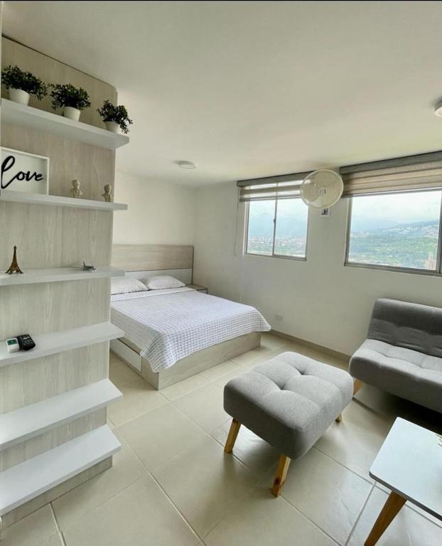 Premium white loft in Medellín - 5