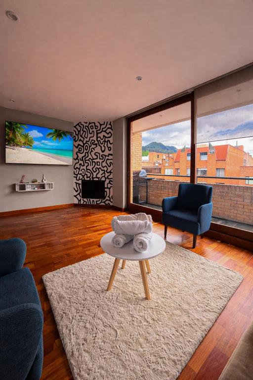 Apartamento amplio con jacuzzi privado y vista - 2