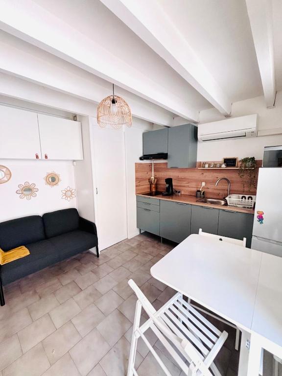 La Coquette, maison climatisée, piscine, plage à 300m à pied, wifi et équipements bébé offerts - 4