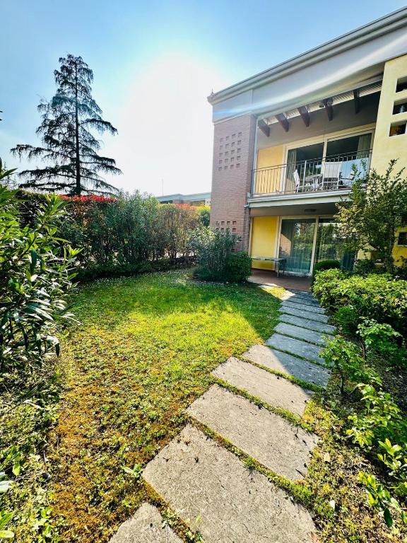 Appartamento in residence con piscine e campi da tennis - 2