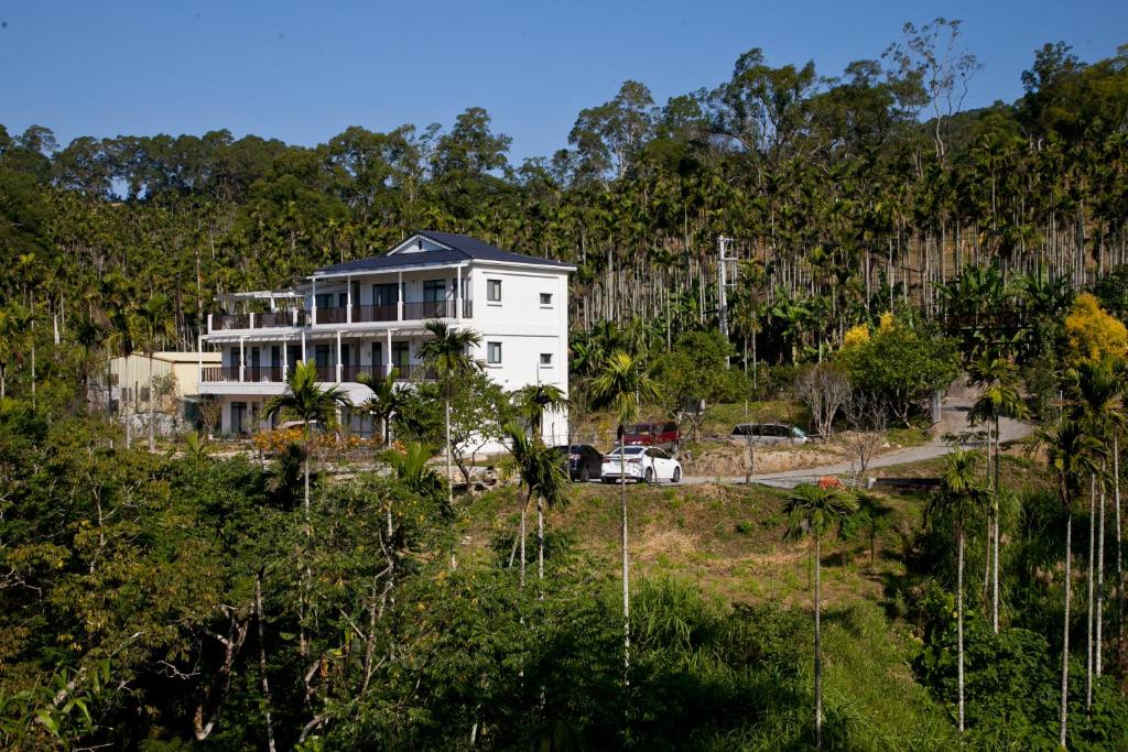 Hoka in Sanyi photo