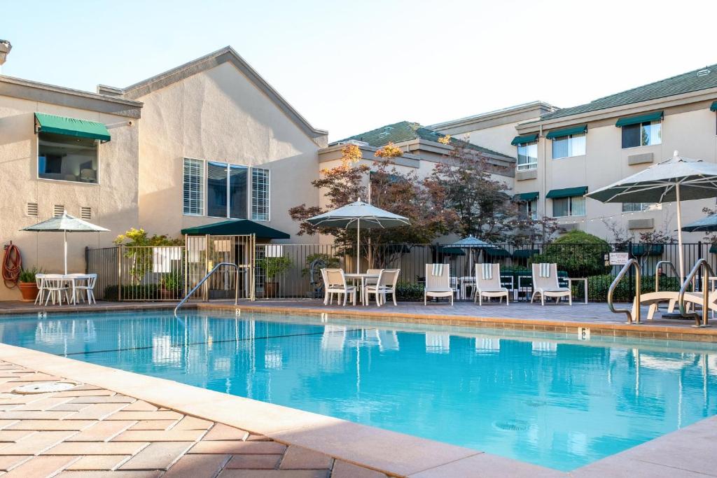 Holiday Inn Auburn By IHG 호텔 이미지 1