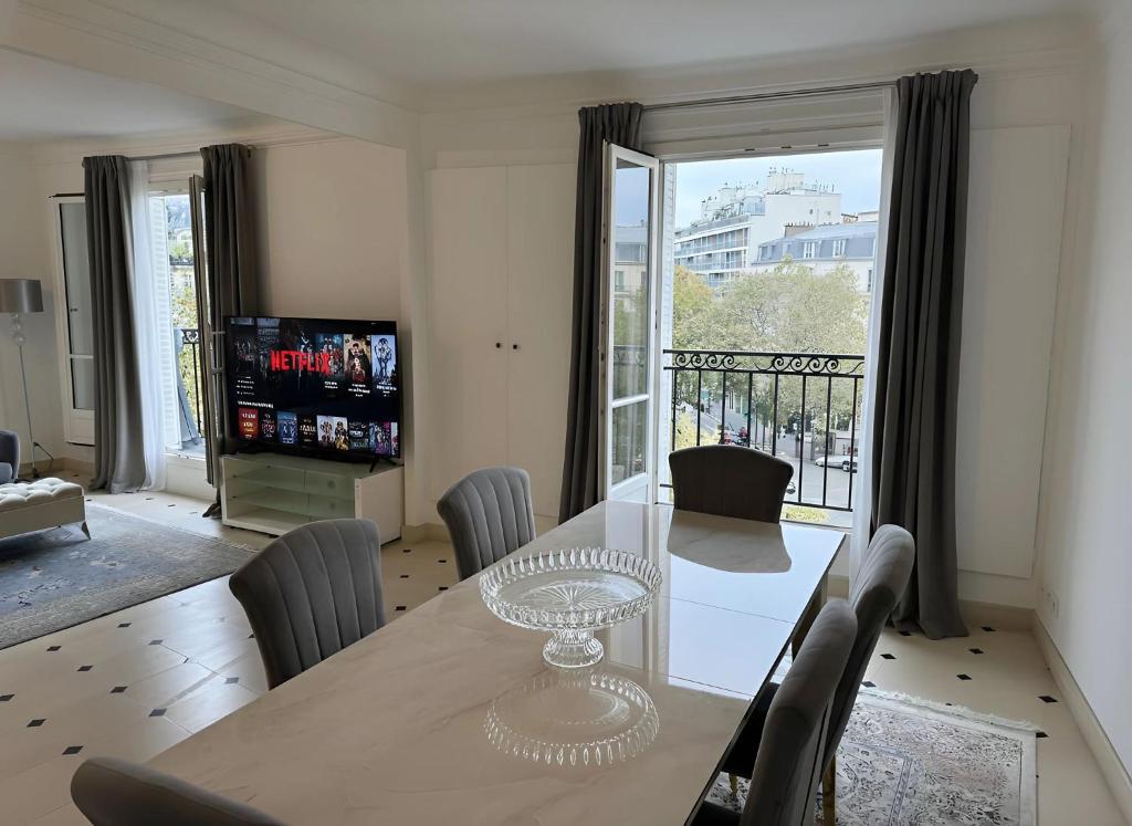 Elegant Apartment - Arc de Triomphe - 3