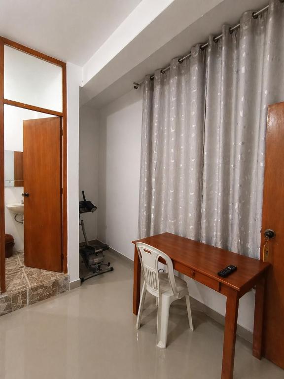 Hospedaje Cocos House Talara - amplias habitaciones, Buena Ubicacion - 4