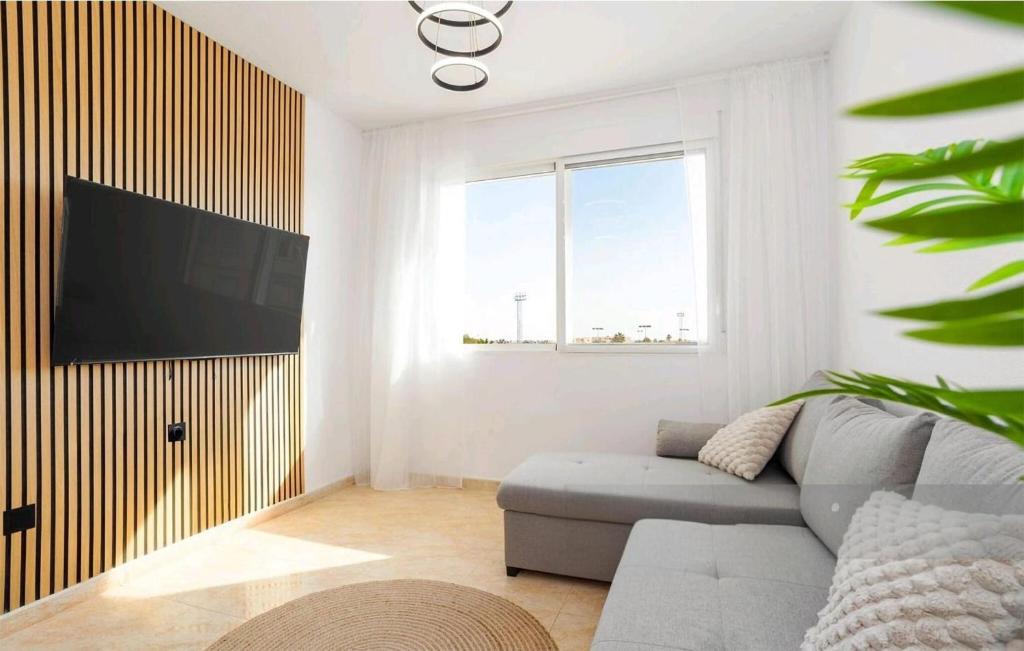 Awesome Apartment In Orihuela - 3