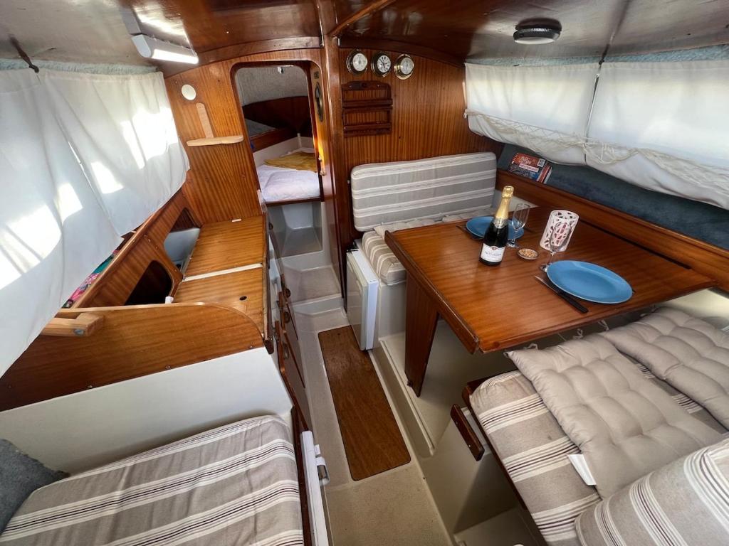 Nuit insolite sur un bateau - 4
