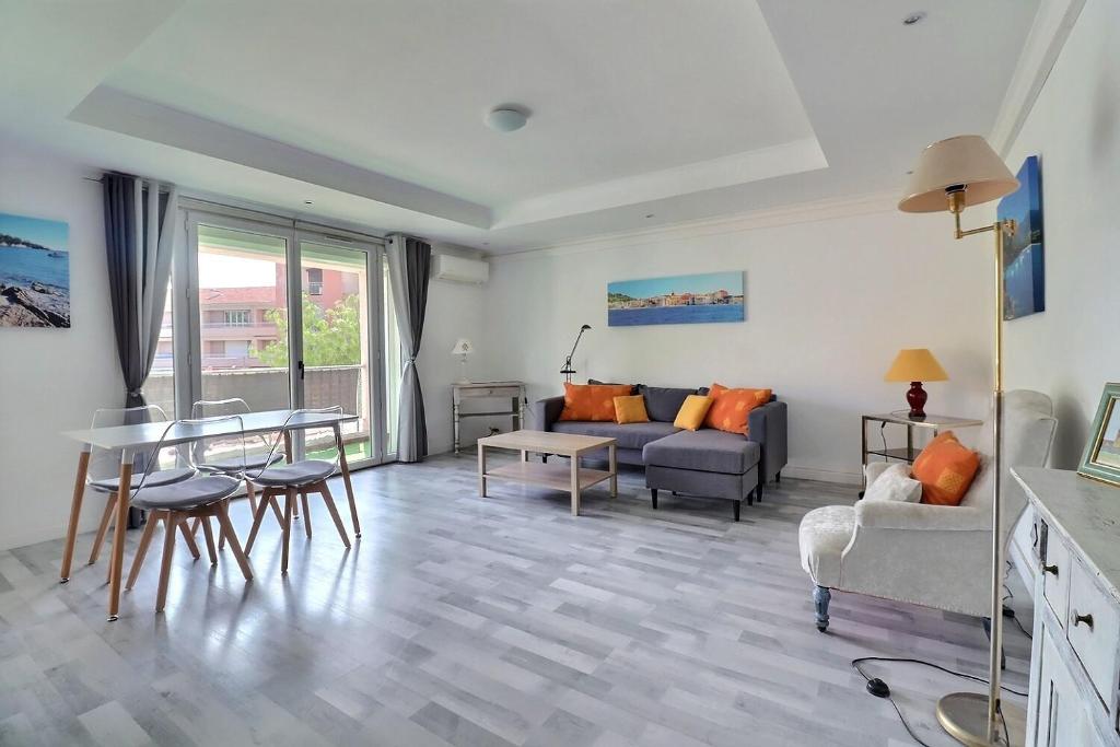 Loue appart 2 ch 67 M2 plein sud St Aygulf 100 M mer et plage - 1