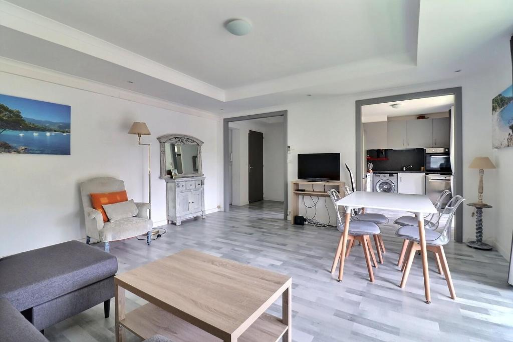 Loue appart 2 ch 67 M2 plein sud St Aygulf 100 M mer et plage - 3