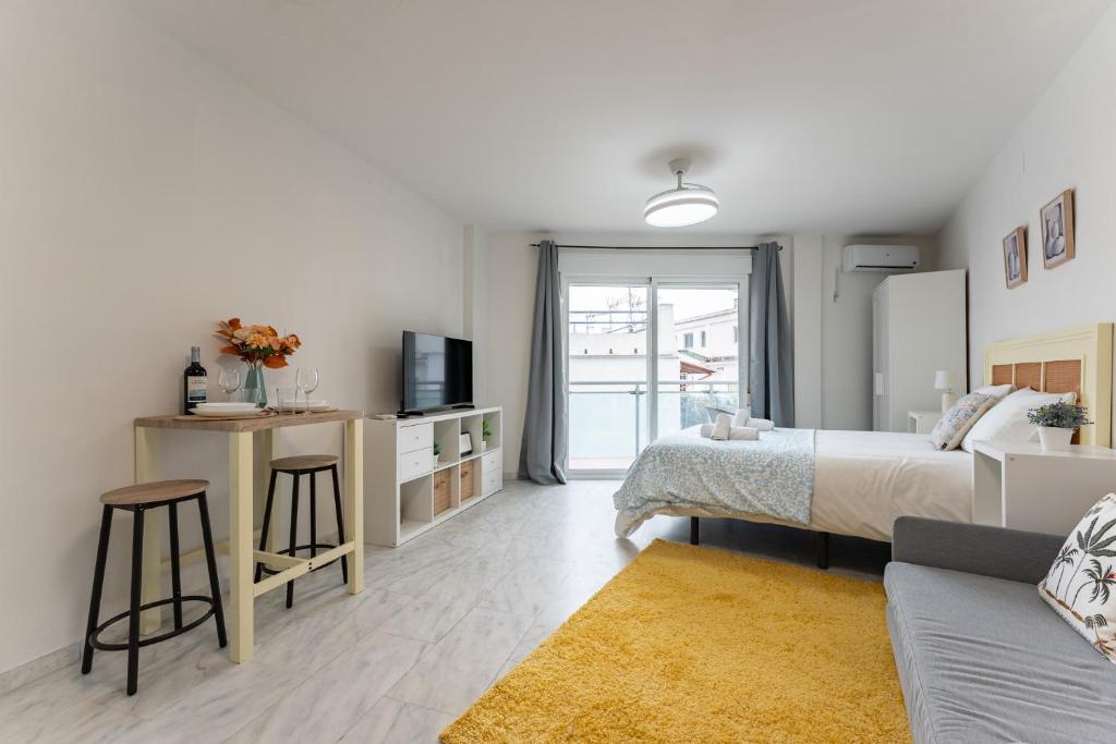 MalagaSuite Downtown Apartment Torremolinos - 4