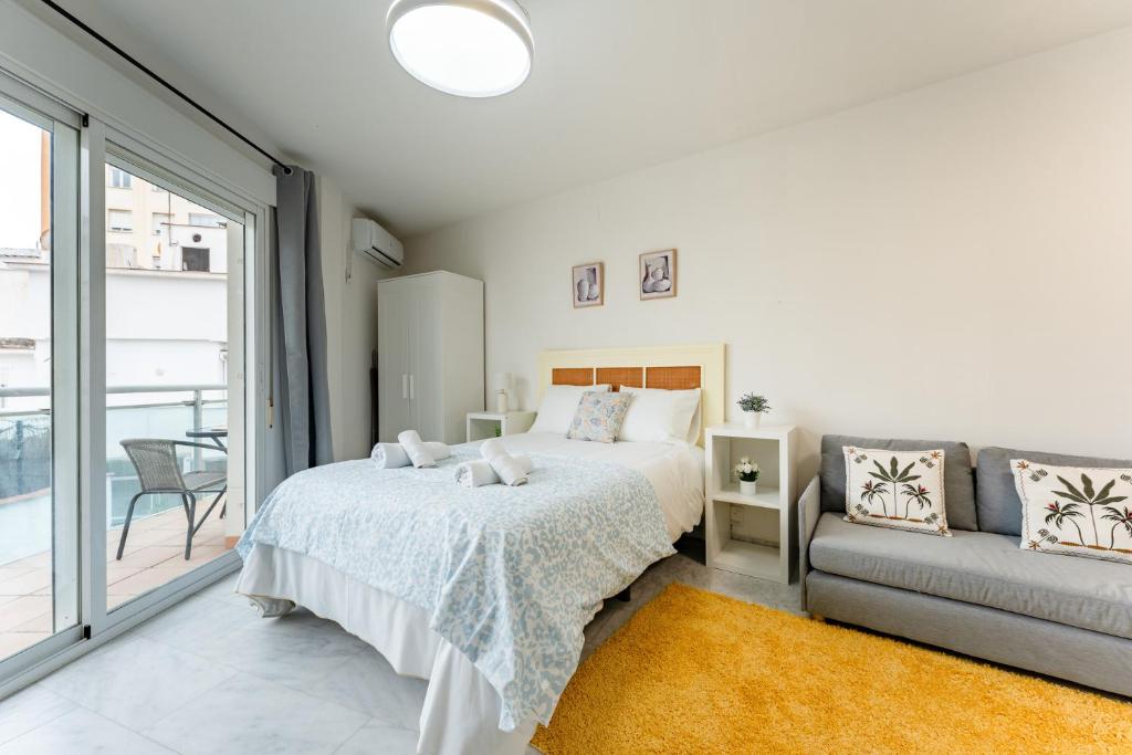 MalagaSuite Downtown Apartment Torremolinos - 2