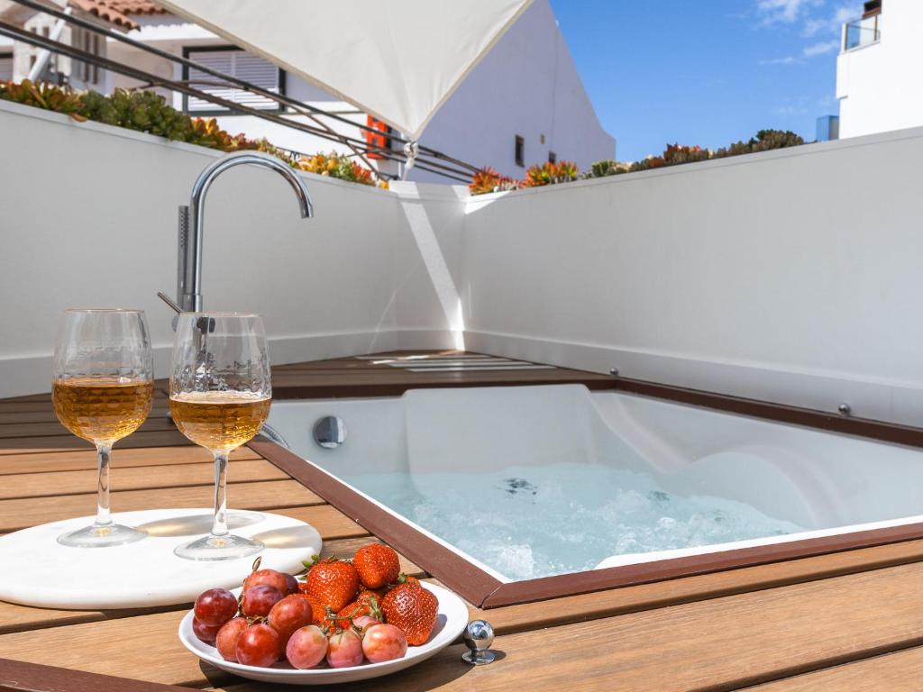 Modern, design, private jacuzzi - 2 terraces, 2 beds - Wow Apartment - Los Christianos - 2