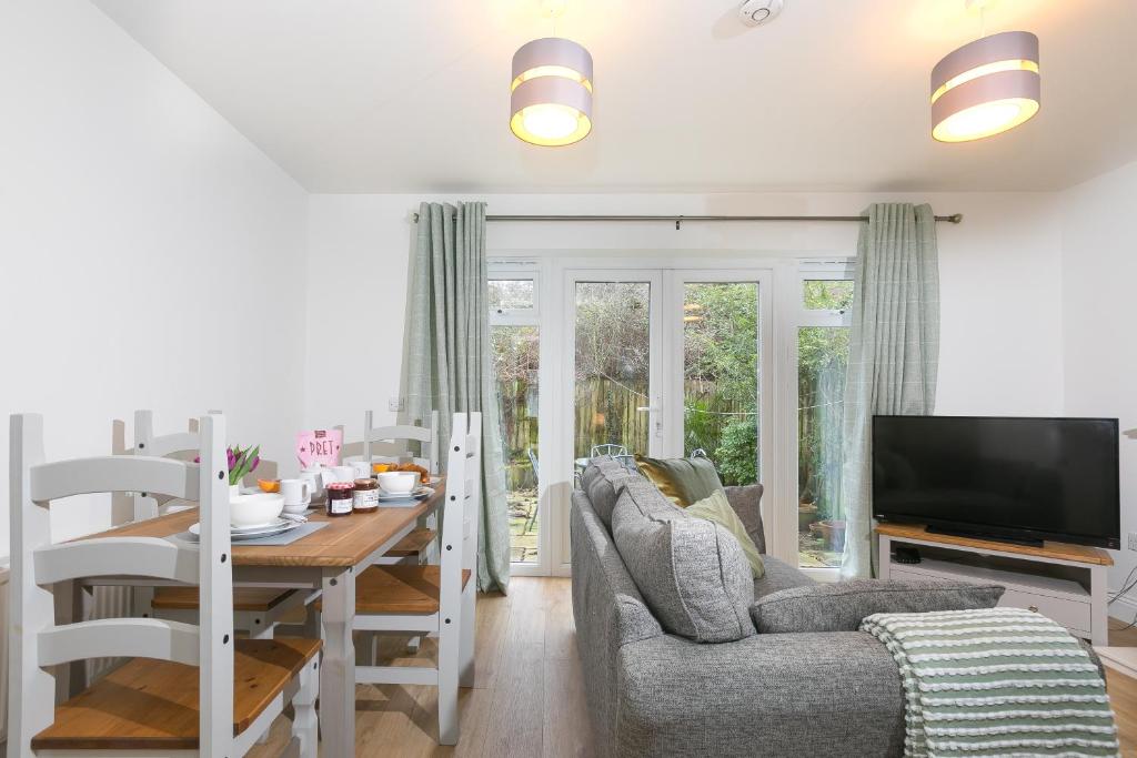 Honeysuckle Cottage, Lelant photo 2