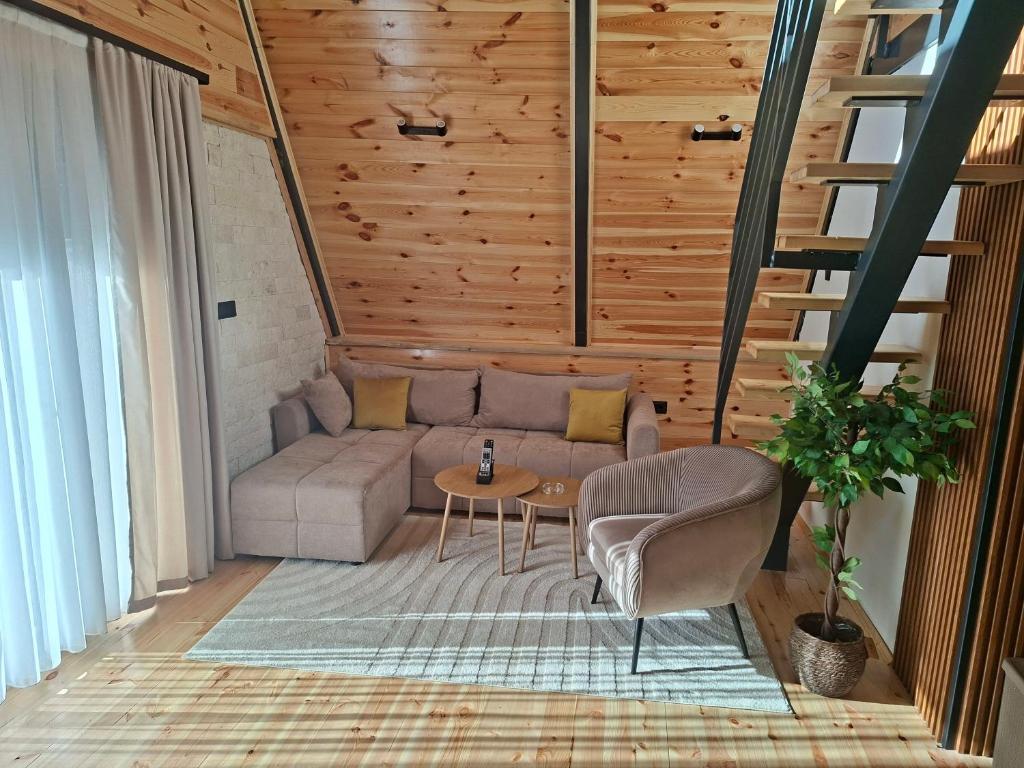 Pine Forest Chalet - 1