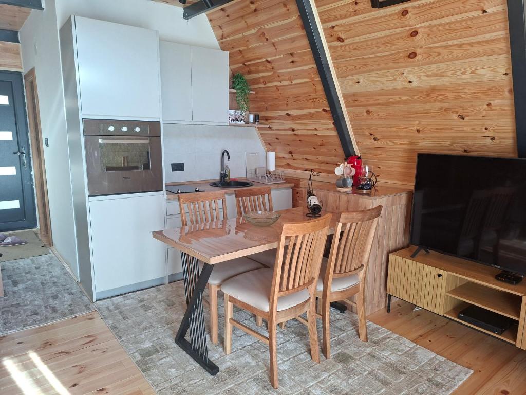 Pine Forest Chalet - 5