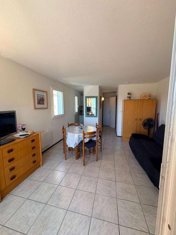 AIG 62 – Studio cabine – Résidence Voile d’Oc – Gruissan – 4 personnes - 5