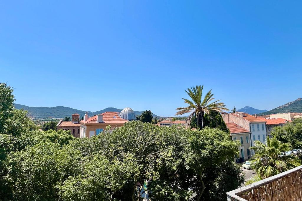 "L'Atelier" 3 pièces de 50 m situé à Hyères - 1