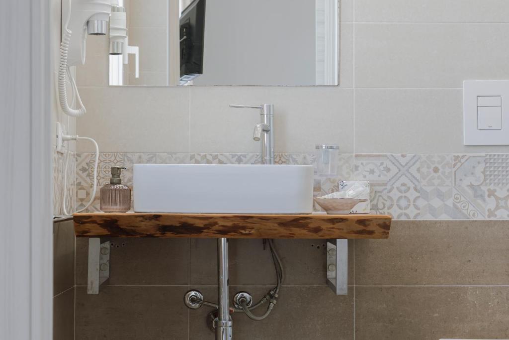 Ponente & Maestro Rooms - 5