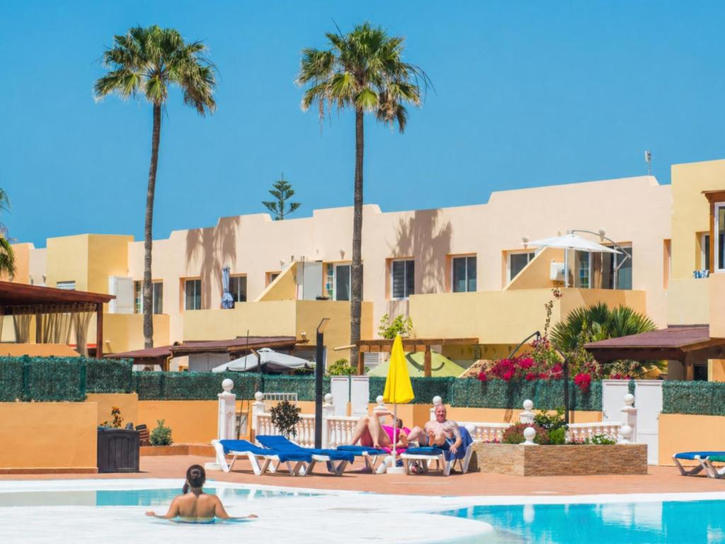 Apartment Delfines Sand Corralejo By Holidays Home - 1
