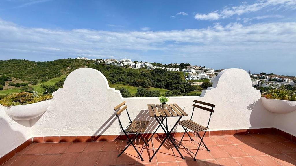 White and Green Duplex, by sol maestranza - 5