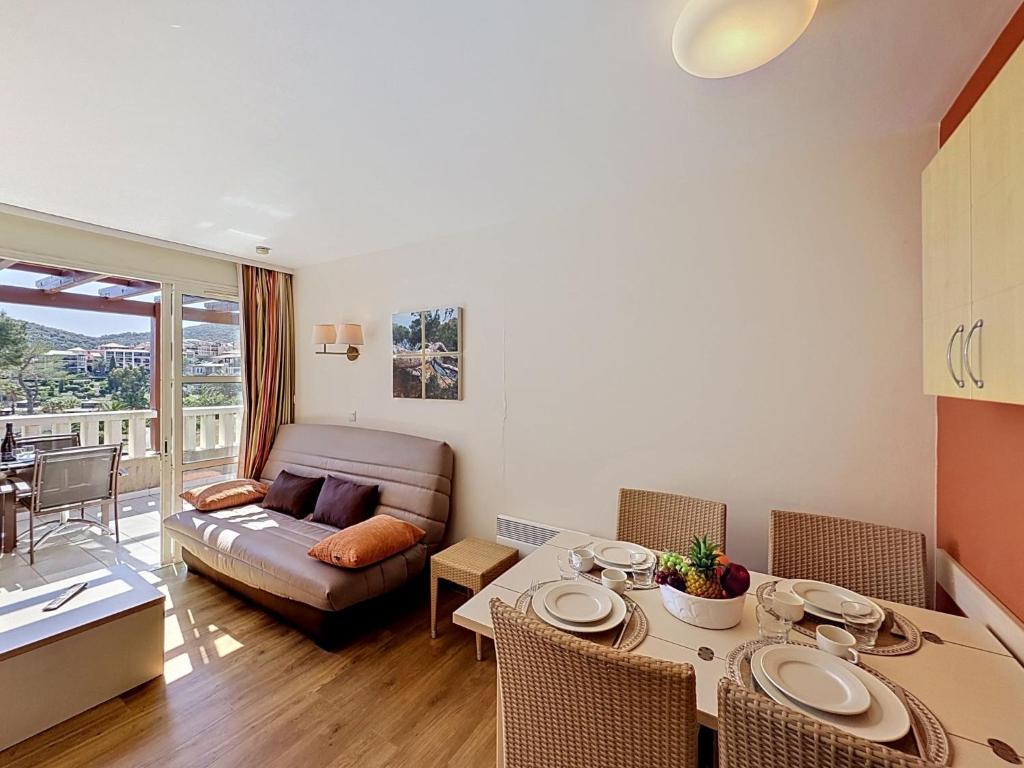 Apartment Le Belvédère - R4 317 by Interhome - 3