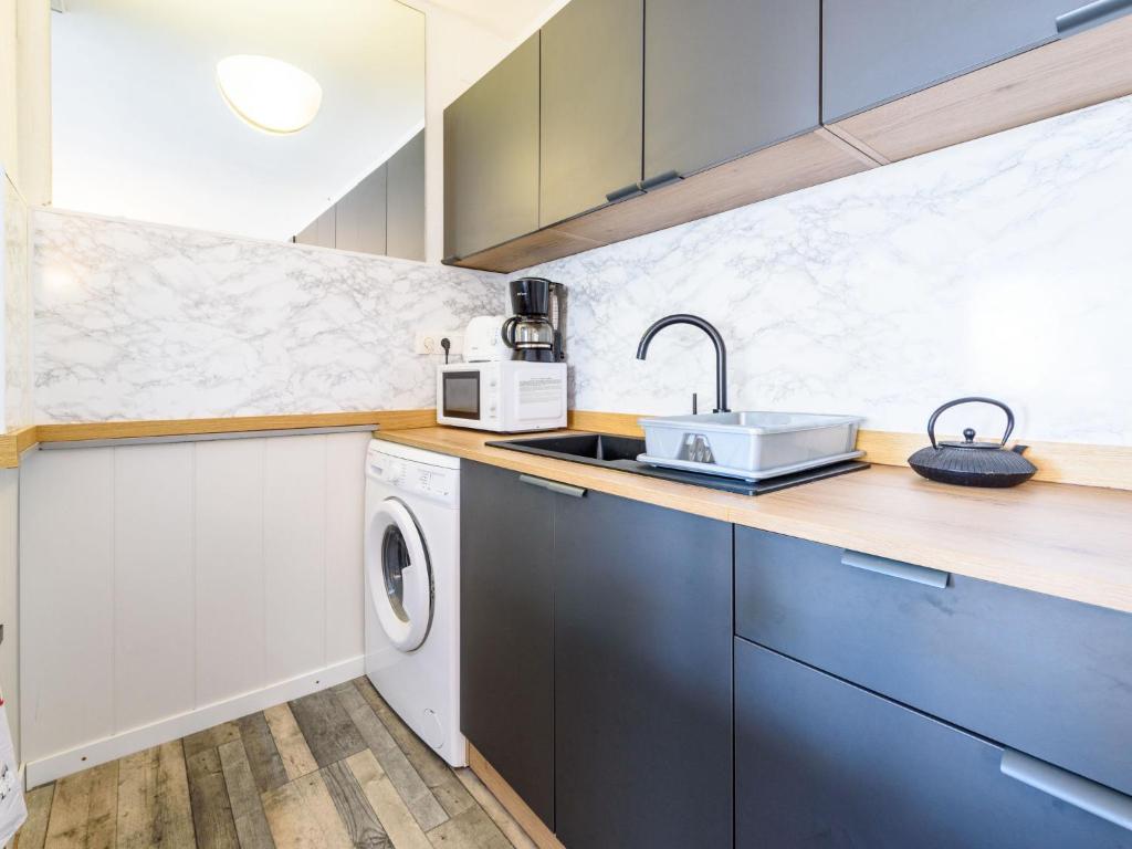 Apartment Riviera Park J 22 by Interhome - 4