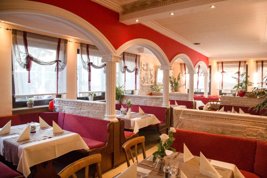 Restaurant, Montana Hotel in Oberasbach