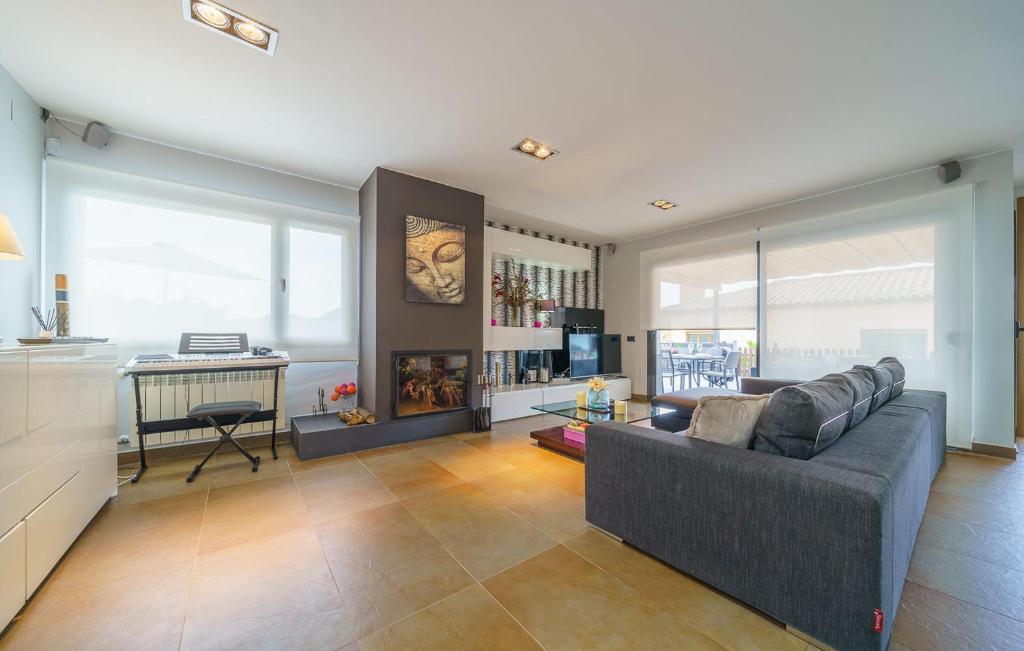 Luxurious Home In Blanes - 3