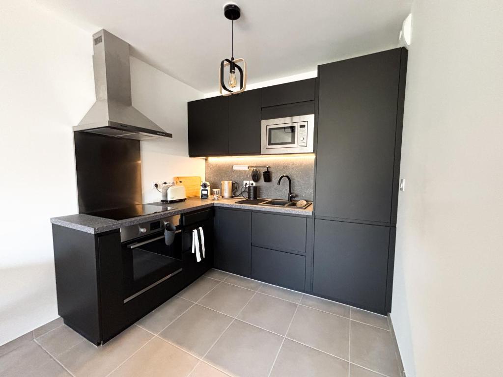 Logement élégant sur jardin -Mer & Thalasso à pied - 2