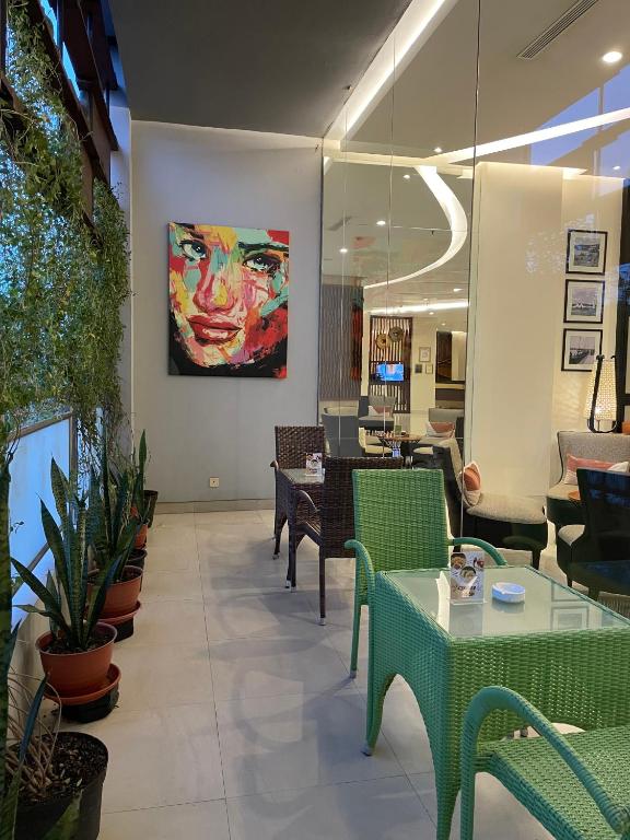 Bar/lounge