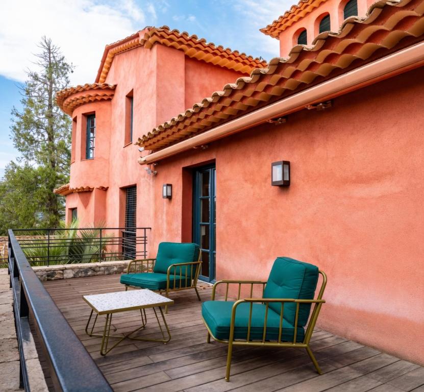 Villa ROUGE de Luxe à Mougins Piscine privée Espace Bien-être - 5