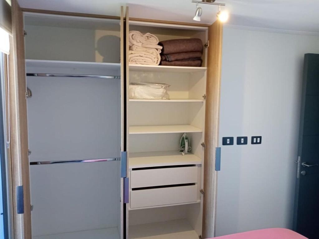 HOM I 1D1B, WiFi, Full equipado, calefactor eléctrico, Cerca al Lago - 4