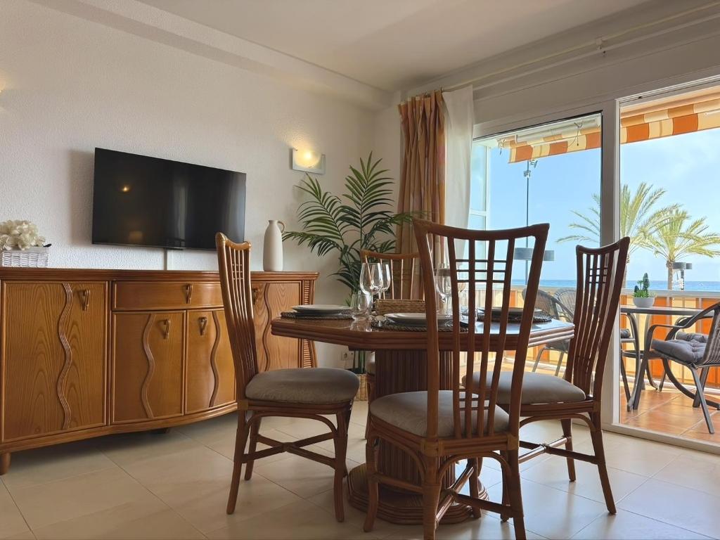 La Caracola III BeachFront & City Center Apartment - 3